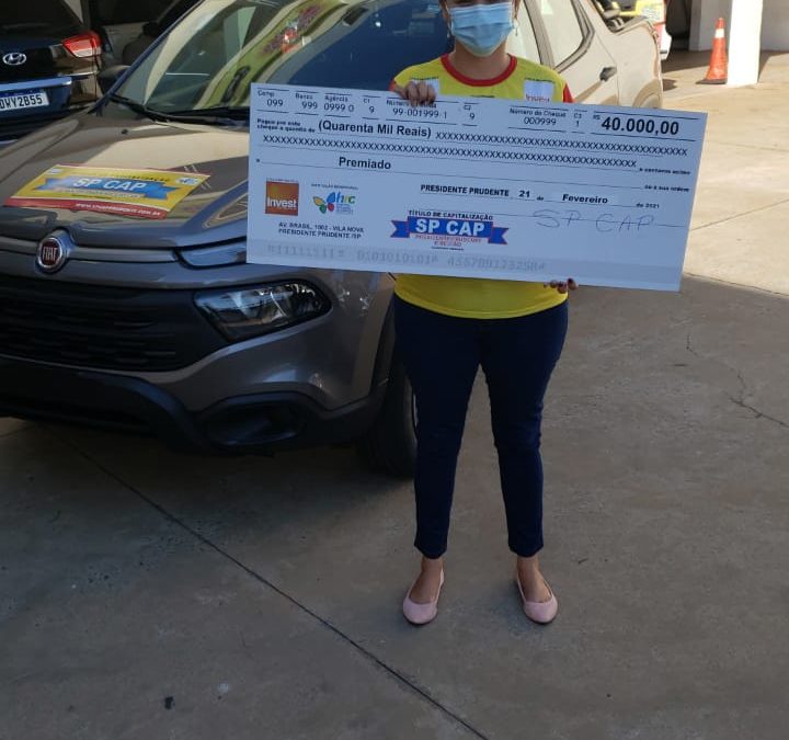 Moradora de Mirante do Paranapanema ganha sozinha uma Fiat Toro mais 40 mil reais